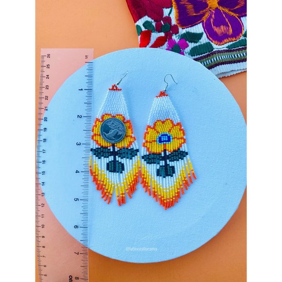 Mexican Earrings, Huichol Earrings, Floral Mexican Earrings, Boho Floral Earring - Picture 6 of 6